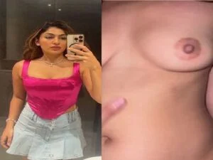 Indian leaked mms viral Beautiful Muslim Girlfriend small boobs press while fucking with lover