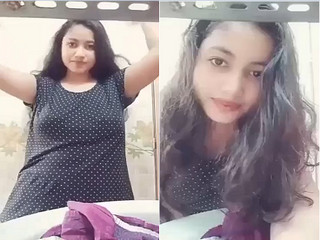 iporntv Sexy girl fingering pussy nude selfie viral mms