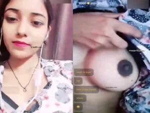 Fsiblog hindi mms Chamet live girl big boobs and pussy showing for money